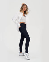 Charger l&#39;image dans la galerie, Rachel - Coupe skinny- Taille Classic - Entrejambe 30&quot; - Yoga Jeans- 1582NV
