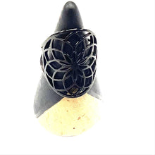 Charger l&#39;image dans la galerie, Bague Fleur Mosaïque Noir - Création Fish
