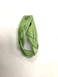 Bracelet cuir tressé vert pâle